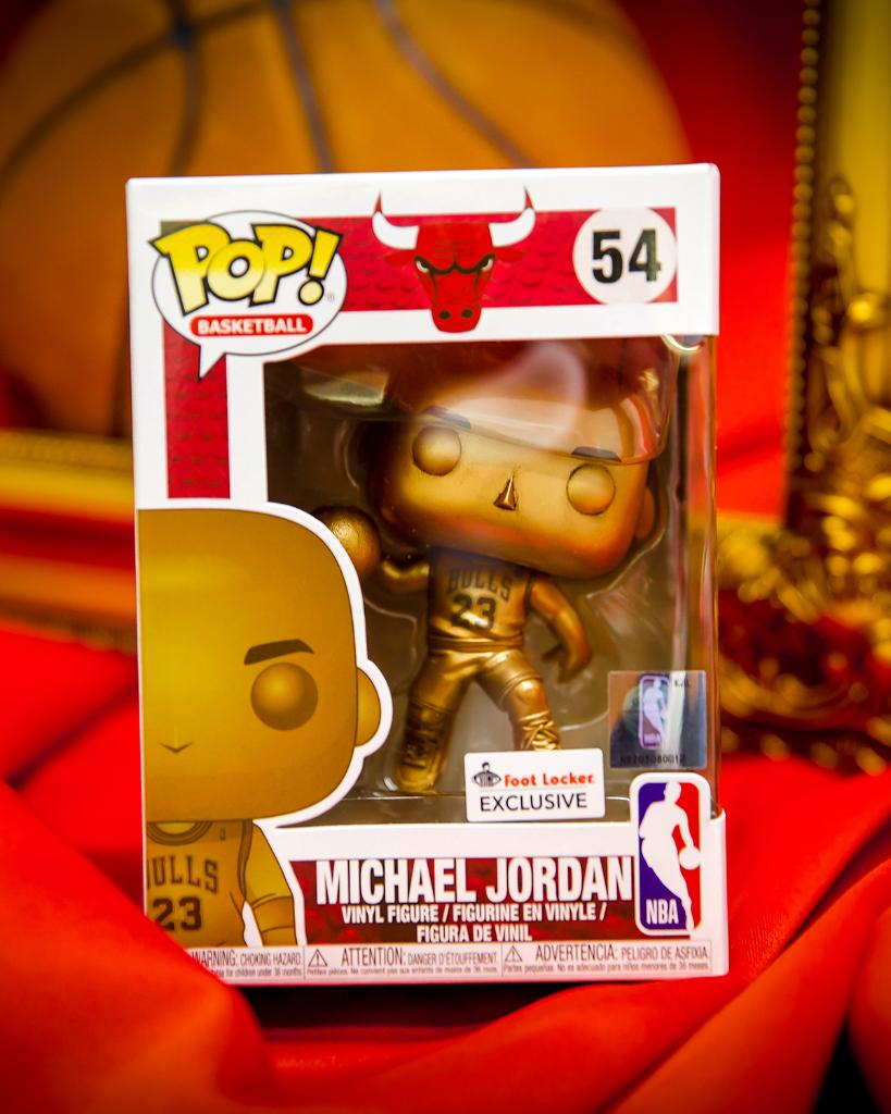 funko pop gold michael jordan