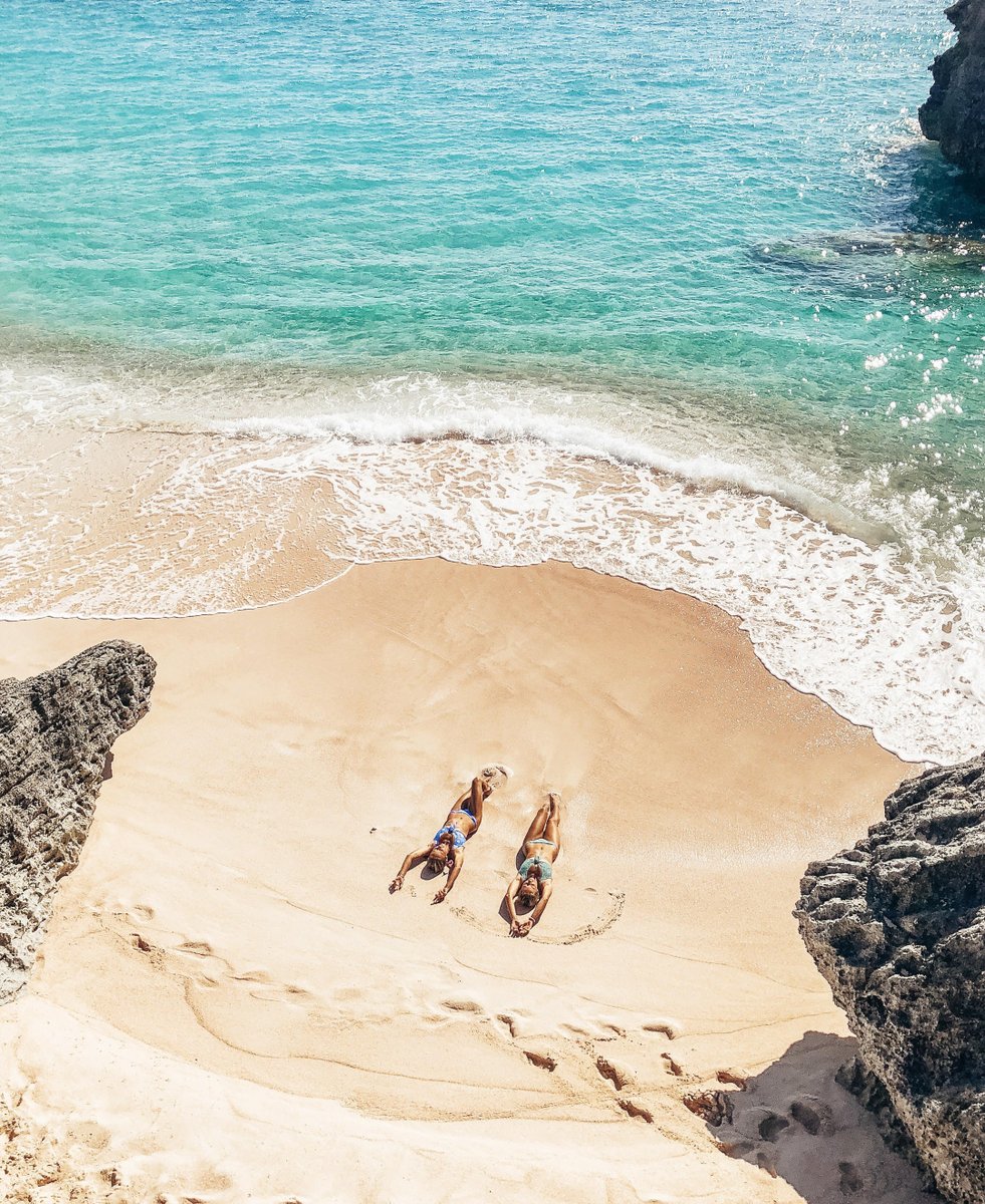 Better start packing: lazy days feasting on sun rays and the simplicities of doing nothing await.

#HamiltonPrincess #GoToBermuda #AccorHotels