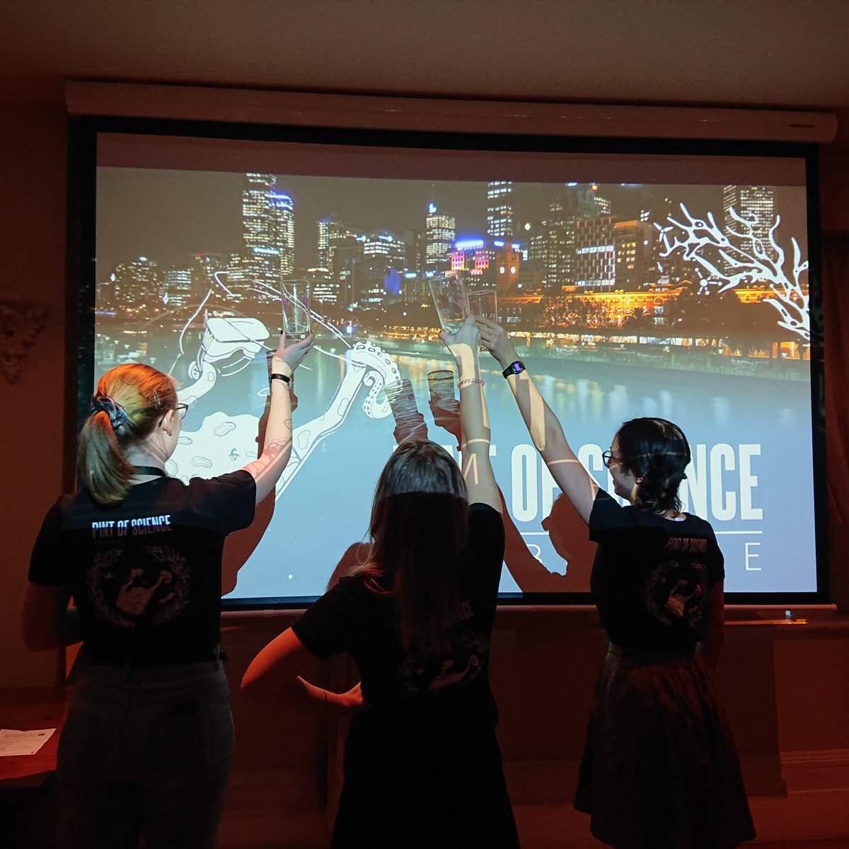 pintofscienceAU's tweet photo. And that's a wrap for #PintAU19! Here are some of the many highlights from our 3rd and final night. Thank you to all who attended to get their science fix & minds completely blown from all the amazing #Aussiescience! Cheers folks! π»π¬π€― #pint19 @pintsworld https://t.co/WBWZsQ5umB