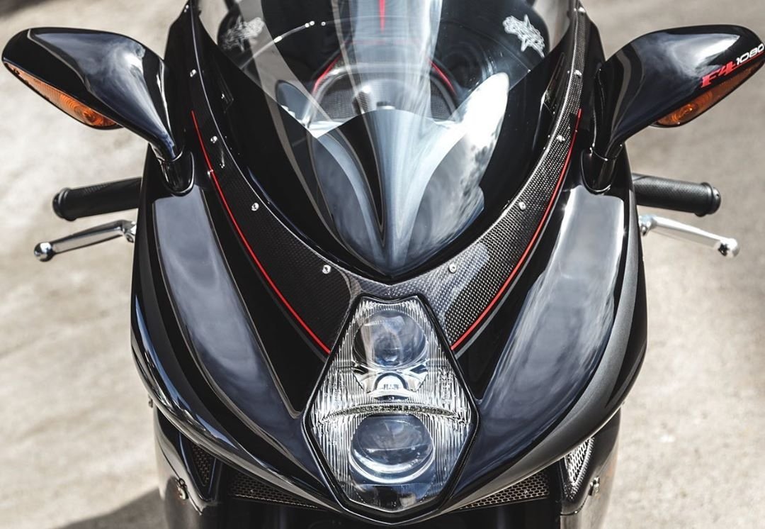 mvagustistagram's tweet photo. #F4CC: the timeless masterpiece. 🔴 (1/3)
#MVAgusta #fastbike #bikeswithoutlimits #dreambike #classicbike #oldtimer #MVAgustaClassiche
🔴https://t.co/WDMpw2Lwr3
🔴https://t.co/rcBPVlODal https://t.co/aPKYSHaFmr