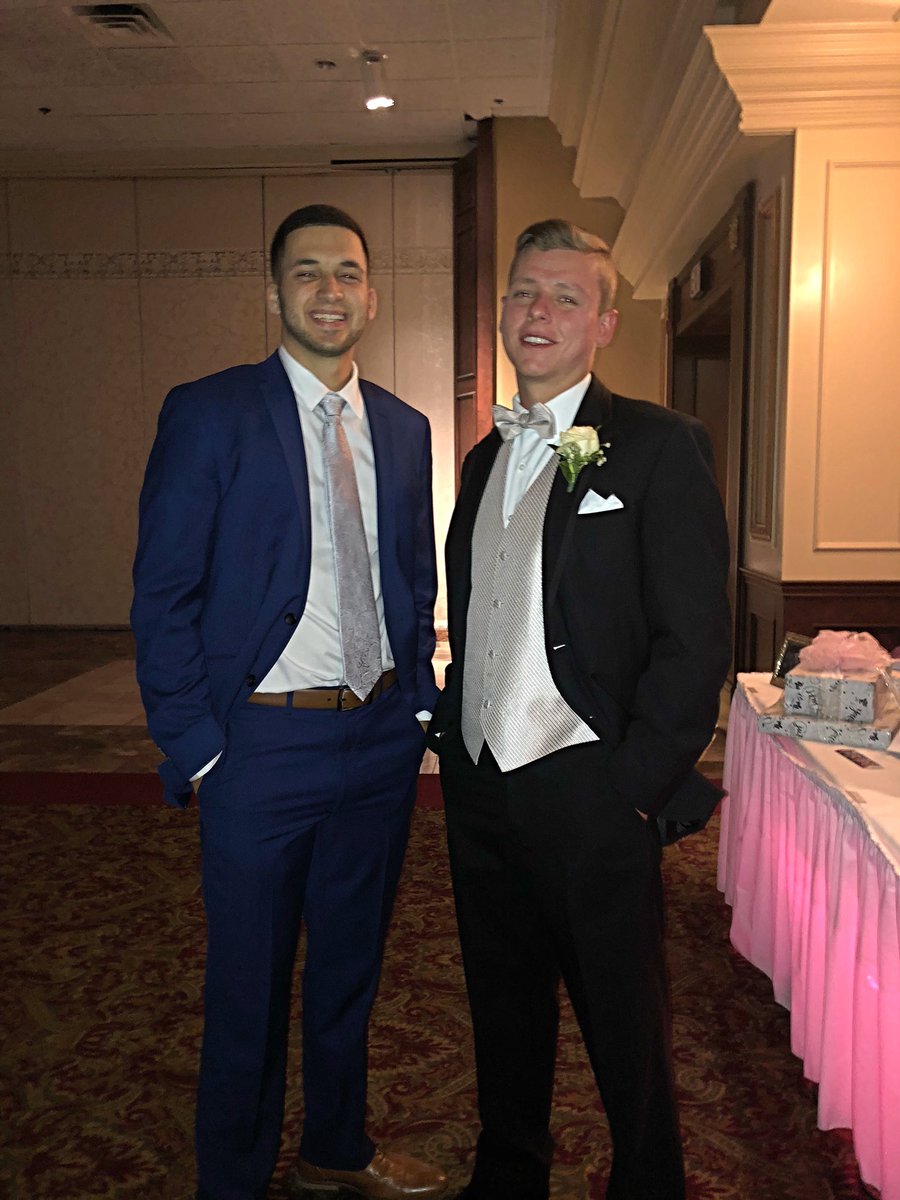 gio_pant28's tweet photo. Happy Birthday to my brother @evanjbenner Been with me since day one. Shoutout lil boat. 💯 https://t.co/cAdMQXfodF