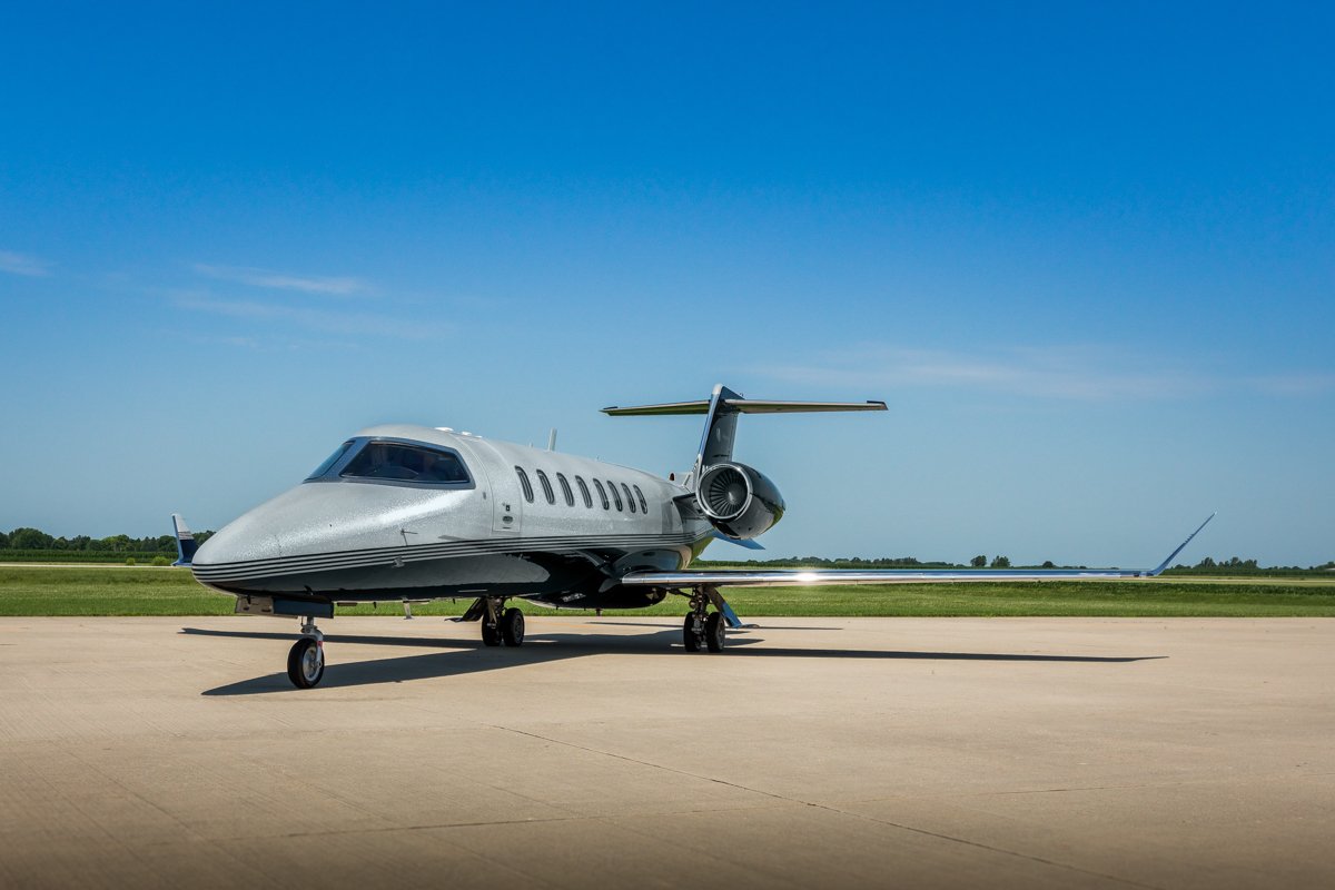 ElliottJets's tweet photo. With stable inventory and consistent activity, this market remains balanced for both buyers and sellers...find out more about the Lear 75 market in the full spring report at https://t.co/v7HOY8wZ4R. #Learjet #Lear75 #bizav #avgeek #elliottjets #marketreport https://t.co/mOkgdINbc3