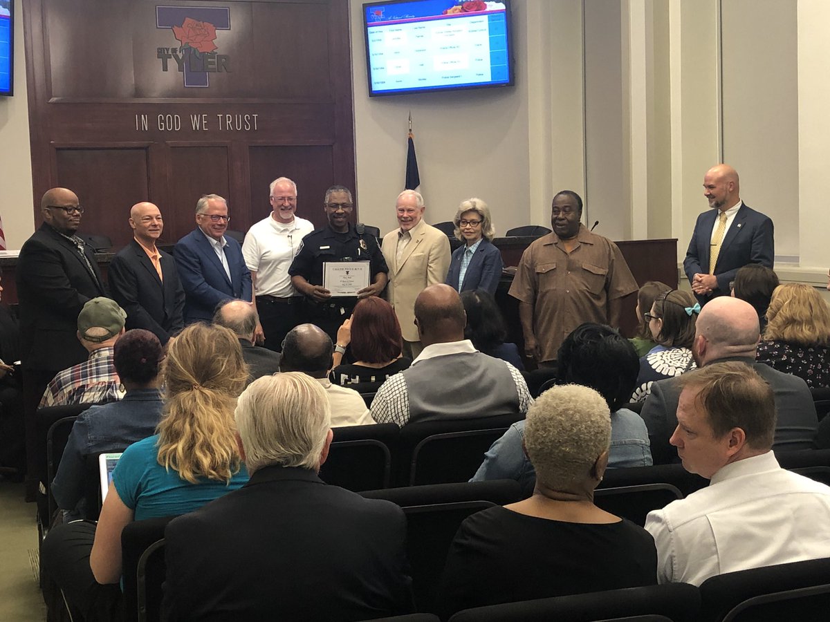 Brionna_Rivers's tweet photo. Here is a look at today’s service award honorees. #CityofTyler #7onscene https://t.co/VcnpMWgNVK