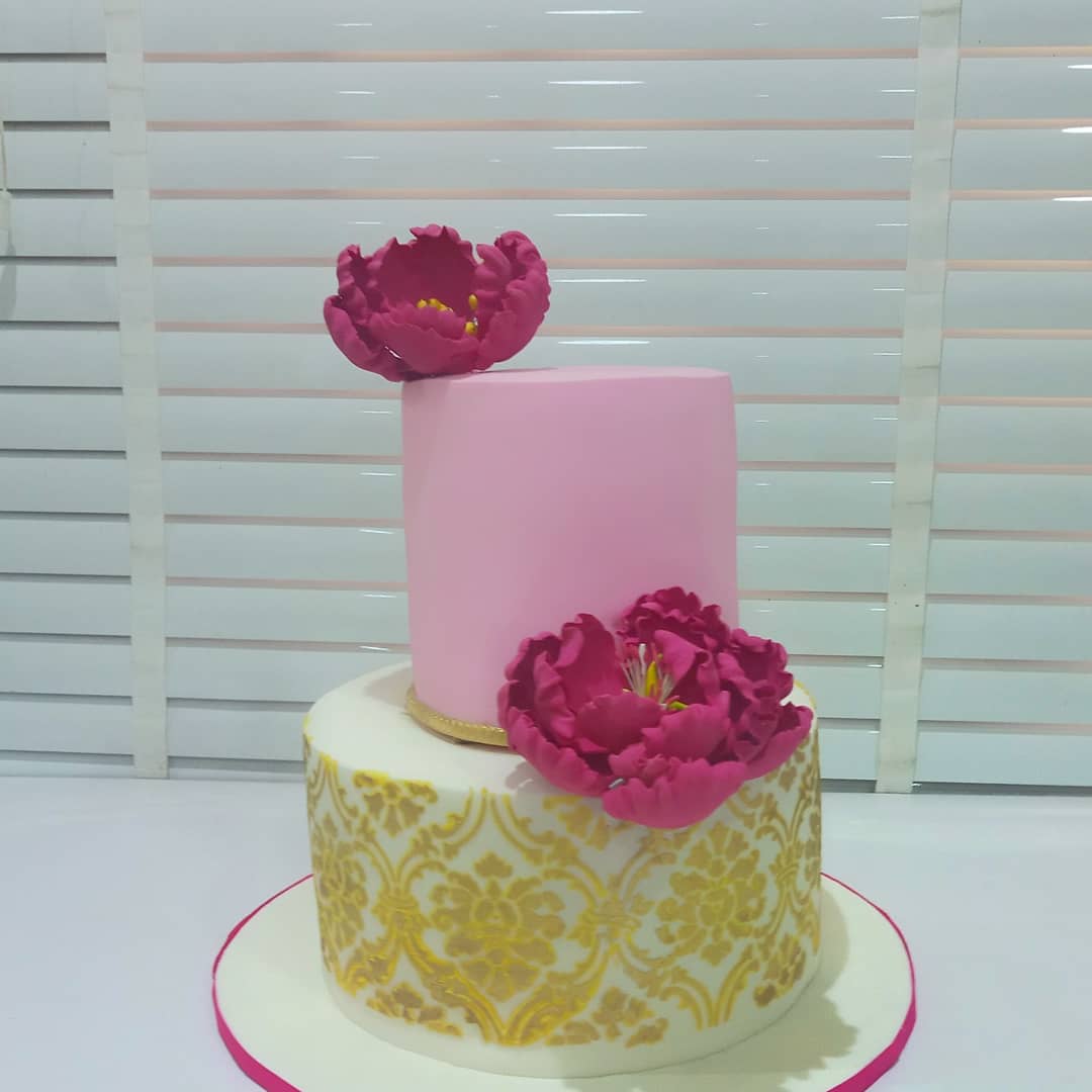 ValerichiNGR's tweet photo. She came, she saw &amp; above all never left the way she came. 

Are you still waiting &amp; thinking if there is a place for you to improve... 
We do one on one class, if you don't want to join the with others. 

JUNE BUTTERCREAM CLASS LOADING
JUNE CONTEMPORARY FLOWERS ON CAKES LOADING https://t.co/cw41AZx1V1