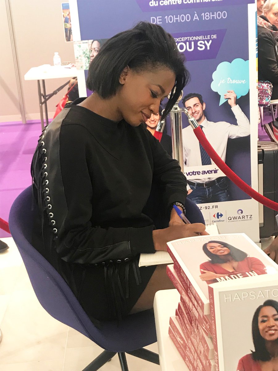 RECRUTEMENT | Le Forum de l'emploi du <a href="/Qwartz_92/">Qwartz</a> a commencé aujourd'hui ! 2 jours pour rencontrer les entreprises de la région et trouver peut-être votre futur emploi ! Merci à <a href="/HapsatouSy/">Hapsatou SY</a> pour sa présence et sa bienveillance.
Pour en savoir plus ➡️ buff.ly/2YOVBTB