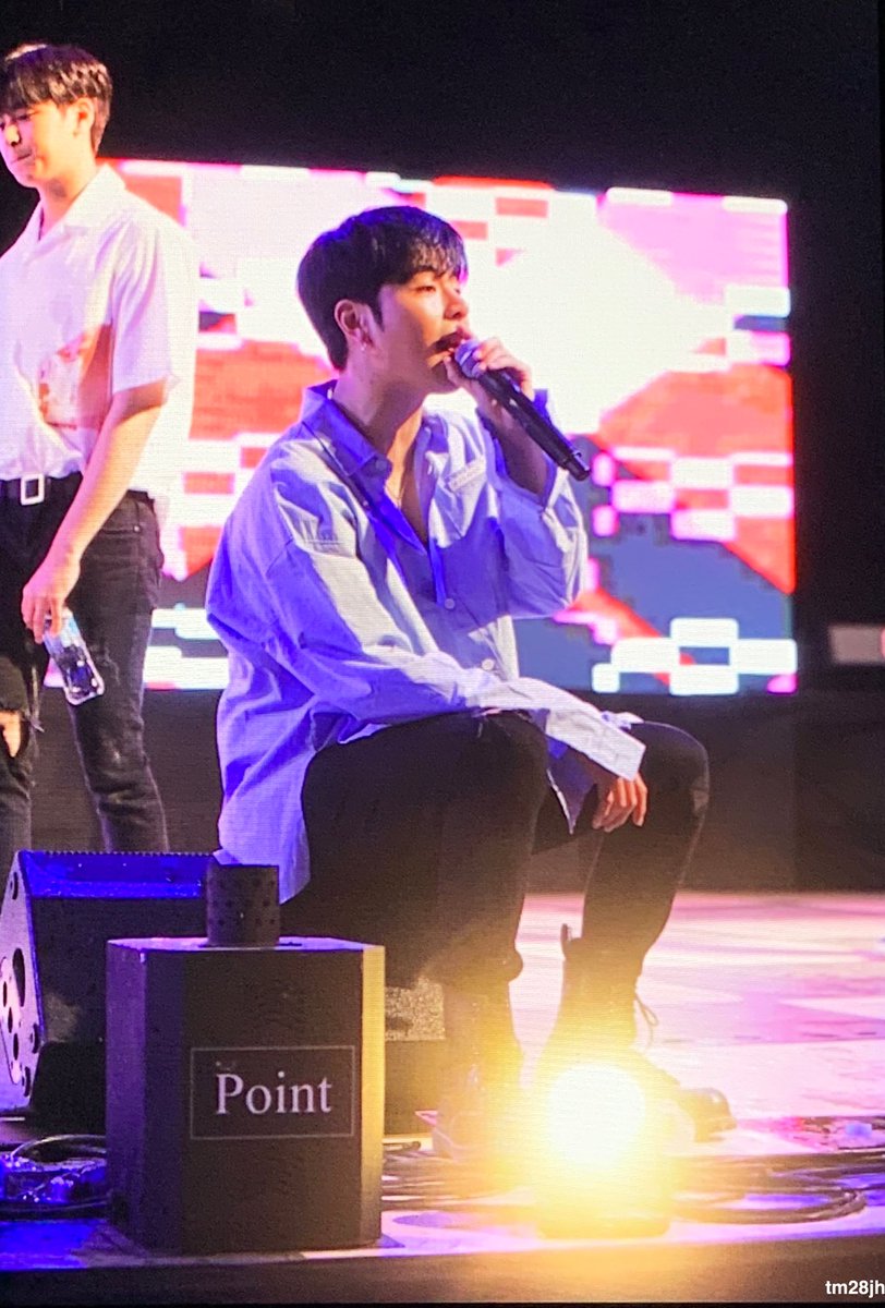 blackswan_0331's tweet photo. 190522 한라대 💕

@tkwpcnfak 
#구준회 #준회 #JUNE #ジュネ #iKON #아이콘 https://t.co/2NCx5FtGfb