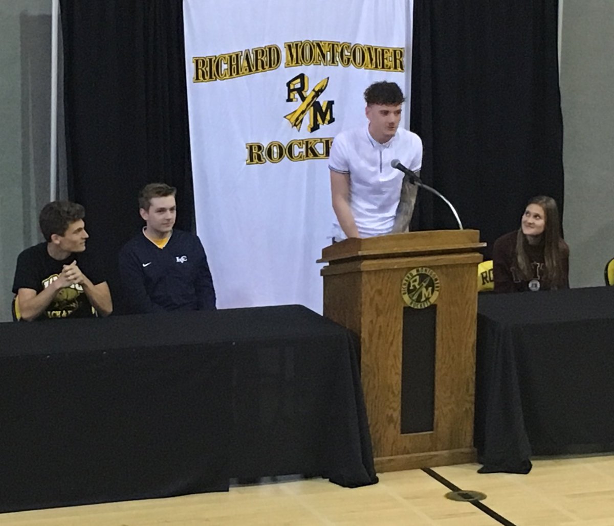 Scenes from our end of the year signing day! @RMRockets_AD @RMRocketsAD