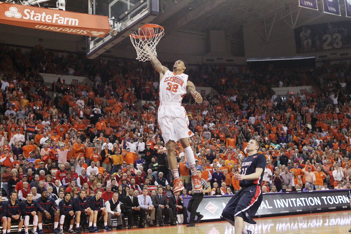 TBTClemson's tweet photo. #ClemsonFamily we heard @thetournament will be having their annual Dunk Contest again this summer for big 💰! Who wants to see KJ McDaniels out there flying!? @KJMcDaniels Odds say KJ would be a favorite out of the 8 dunkers in field. #32Nation https://t.co/ep4GehLYvS