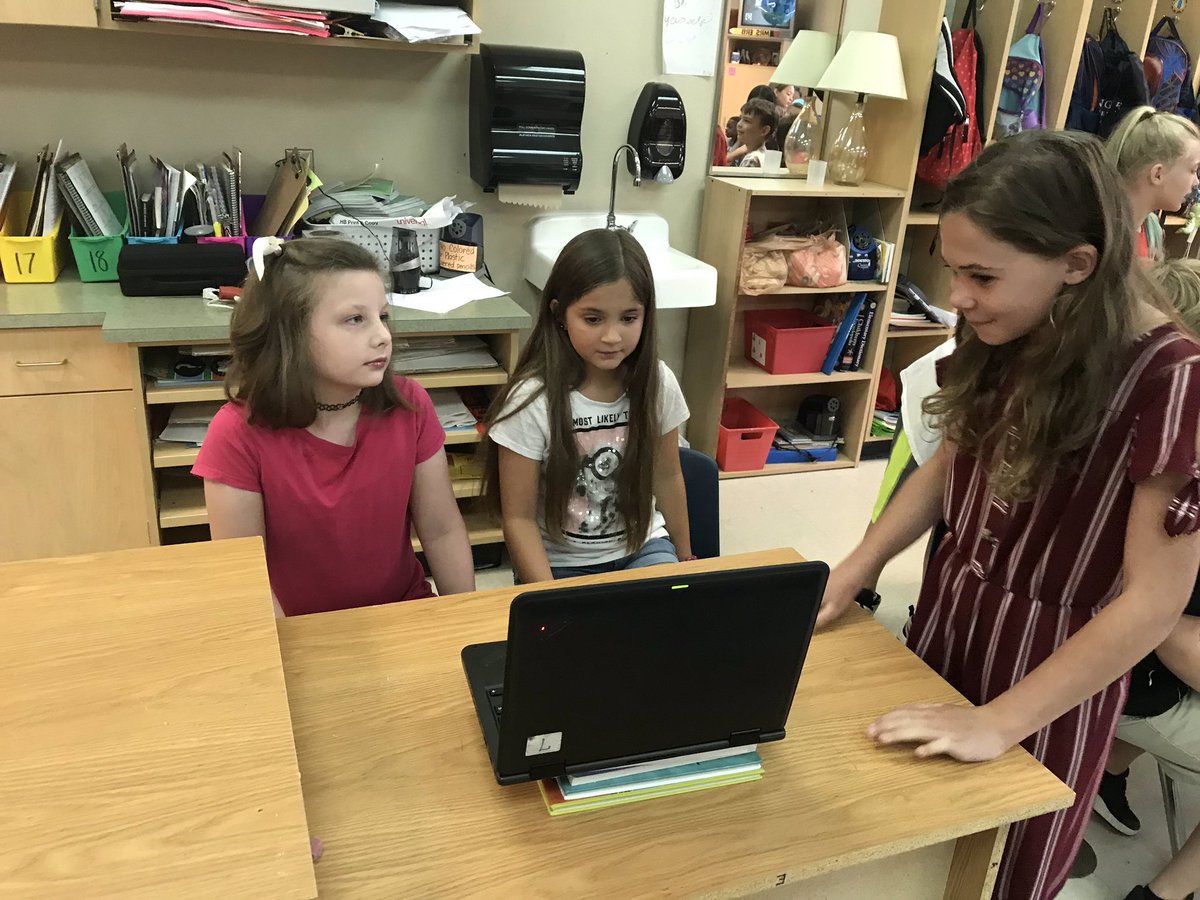N8IVEQC's tweet photo. 3rd graders in #ErbsClass had a great time sharing their information writing projects with @henley_miss 2nd graders. Then we got to answer questions about what it’s like to be. 3rd grader! @StallingsES @UCPS_MonroeNC #BeTheBest https://t.co/bTgo94PcC3