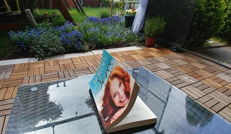 FirmaLawart's tweet photo. „Serce w obłokach” Magdaleny Kordel w #skleplawart 🙂https://t.co/gKTGg8RgR8 #Lawart #libro #książki #ksiazki #book #serce #sercewobłokach #magdalenakordel #wydawnictwoznak #booklover #bookstagram #czytam #zakupy #fotography #czytambolubie #relaks #trylogia #booktime https://t.co/5RnVE81UZD
