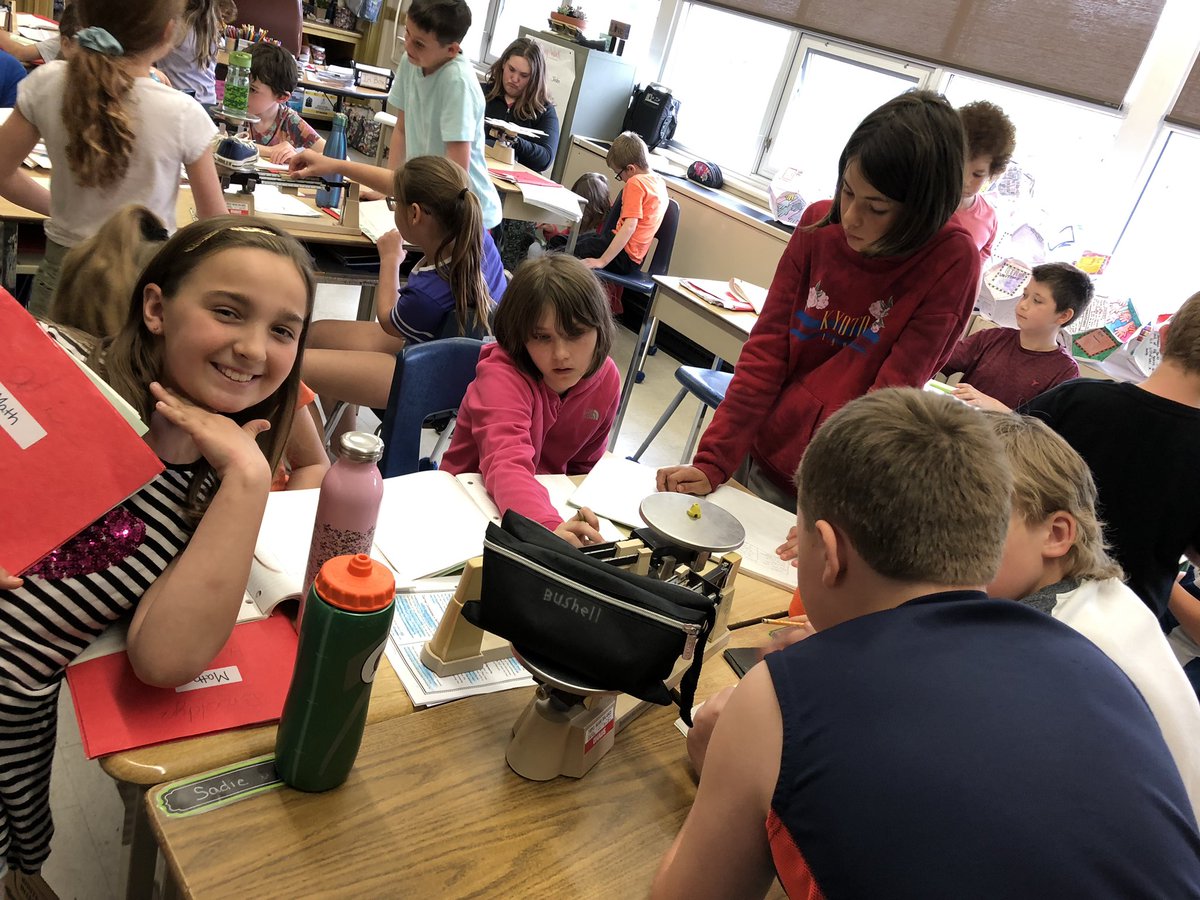 Mrs_Abram's tweet photo. Starting our exploration of mass with some fun scale games. @ElginEagles @GEDSB https://t.co/7mnZgBX99F