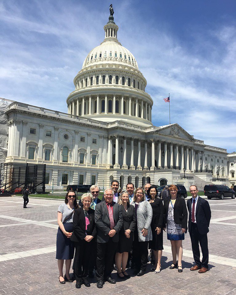 #FamilyMedicine advocates convened in DC yesterday to talk w/Members of Congress about importance of investing in #PrimaryCare &amp; #TeachingHealthCenters &amp; #GraduateMedicalEducation - help keep momentum going by joining <a href="/aafp/">AAFP</a> Family Medicine Action Network:  aafp.org/advocacy/invol…