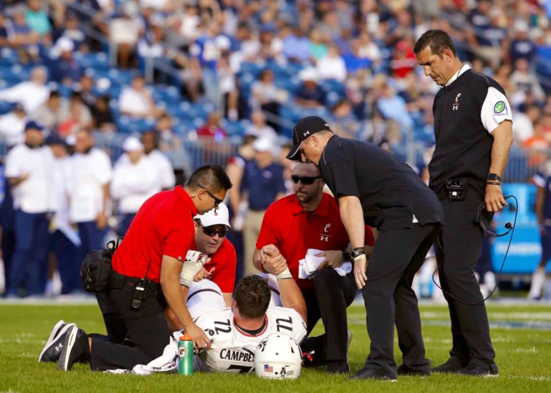 GoBearcatsSM's tweet photo. 🚨🗣Attention @uofcincy undergrad students🗣🚨 

We are now accepting applications for Sports Medicine student managers, for this coming fall. 

Please DM us of @AaronHimmlerATC for more information!

@UCAlliedHealth @UC_ATrain https://t.co/GUM5f7M8tJ