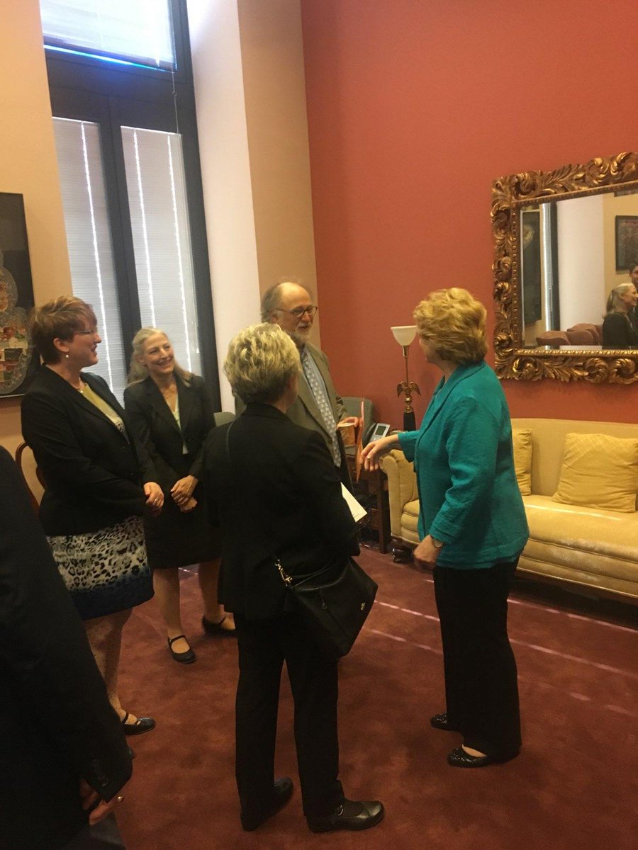 Thank you <a href="/SenStabenow/">Sen. Debbie Stabenow</a> for meeting with #FamilyPhysicians yesterday to talk about importance of #PrimaryCare &amp; #TeachingHealthCenters &amp; #GraduateMedicalEducation and for your support of initiatives that #MakeHealthPrimary! #FMAS2019 <a href="/aafp/">AAFP</a>