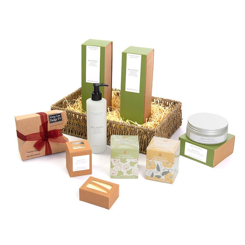 boutiquehamper's tweet photo. Looking for a #birthday #present for that special #lady in your life? Why not treat her to our Pamper Hamper featuring a luxurious range of Heaven Scent natural products @SarahBellis1  perfectly complimented with amazing #fudge and relaxing #tea
https://t.co/bEBngNEyBf
#hamper https://t.co/4OQwTePoqd