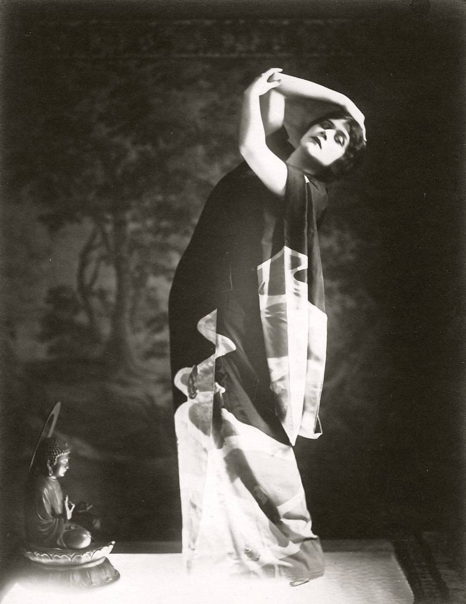 PaganHollywood's tweet photo. Your Daily Altar of Eros. 
Theda Bara for The Soul of Buddha (1918) https://t.co/meimz7ANPp