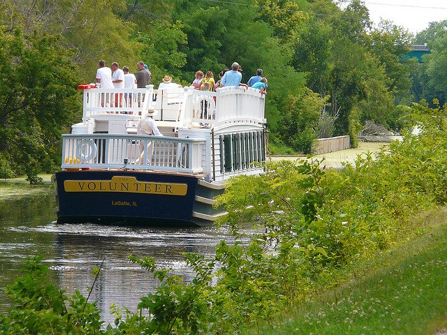 IMCNHA's tweet photo. Join us  aboard a replica 19th century mule-pulled canal boat and ride the route Lincoln traveled! Your guides, dressed as Canal era crew, will take you back in time to life on the American frontier and the Illinois Prairie. 
Boat rides will run this Memorial Day weekend. https://t.co/e9FM5w6JQd