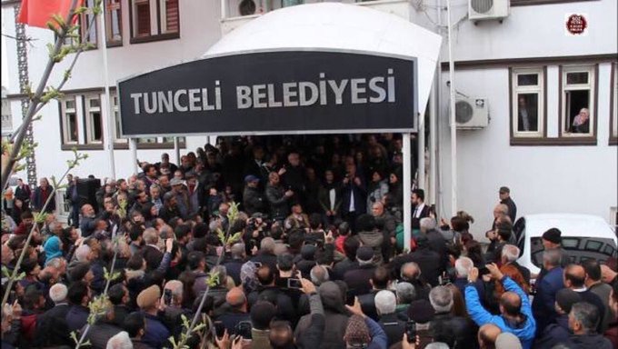 Resmi Twitter'da görüntüle