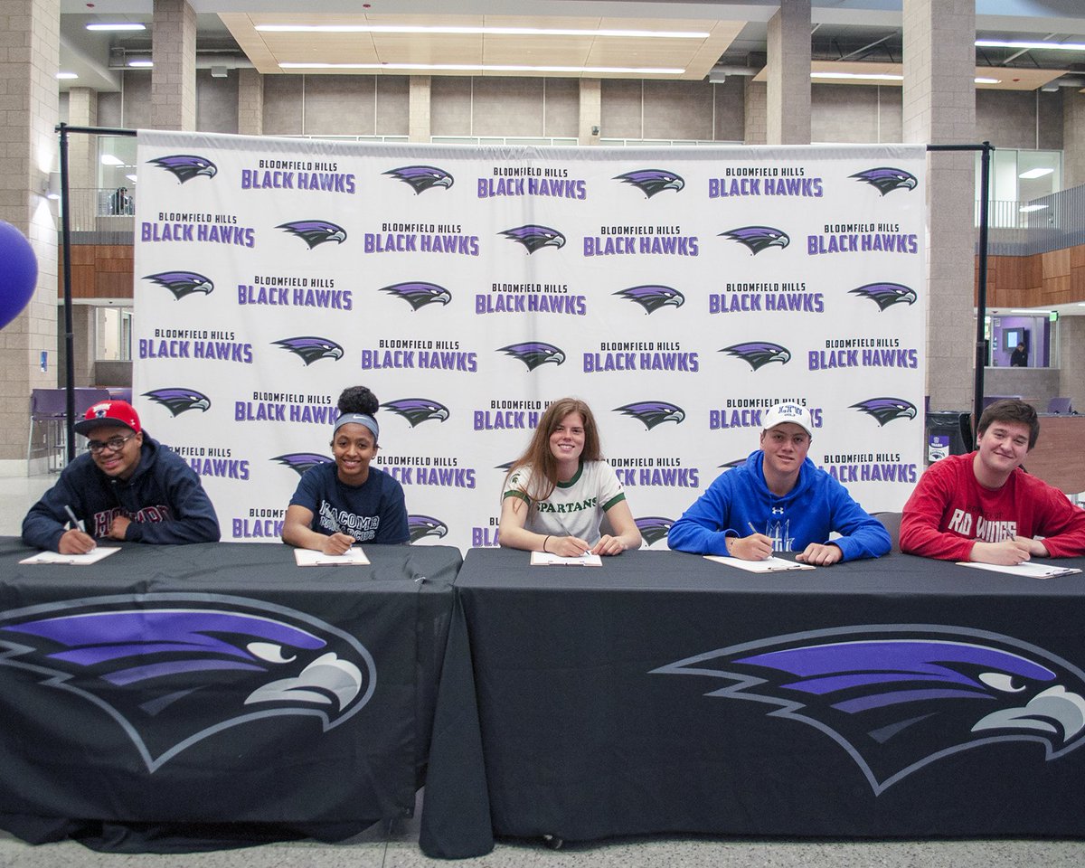 BHBlackHawks's tweet photo. Congrats to our 2019 NCAA Athletes!

Phoenix Williams, Howard University, Tennis
Maryam Hashim, Macomb College, Basketball
Cassidy Proctor, MSU, Hockey
Alex Gold, Lawrence Technological University, Golf
Eddie Dyla, Madonna University, Lacrosse

Photos: https://t.co/SCPYNhaajd https://t.co/y2kBNApQcT