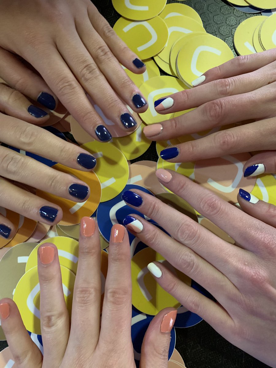 GreenVera22's tweet photo. #CGnails together with @sxfie and Kristina 💅 close enough, right? 😅😉#cg19 #Codegarden https://t.co/T2PirlTEFX