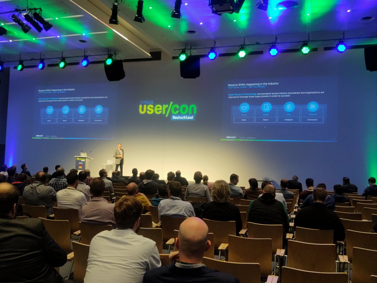 itsTHOMASera's tweet image. Last Session at #devmug #VMware Strategie Update with @Virtual_MKL