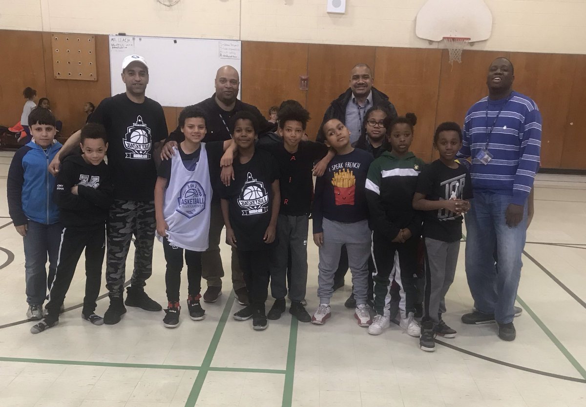 African NS SSW Eddie Colley <a href="/JoeHoweSchool/">Joseph Howe School</a> invited Denis Wright <a href="/illvillegear/">Illville Clothing</a>.  Mr Wright sharing how his dedication, work ethic, and determination on the Basketball court influenced it to his life as an entrepreneur. <a href="/HRCE_NS/">Halifax Regional Centre for Education</a> <a href="/WendyMackey/">Dr. Wendy Mackey</a>