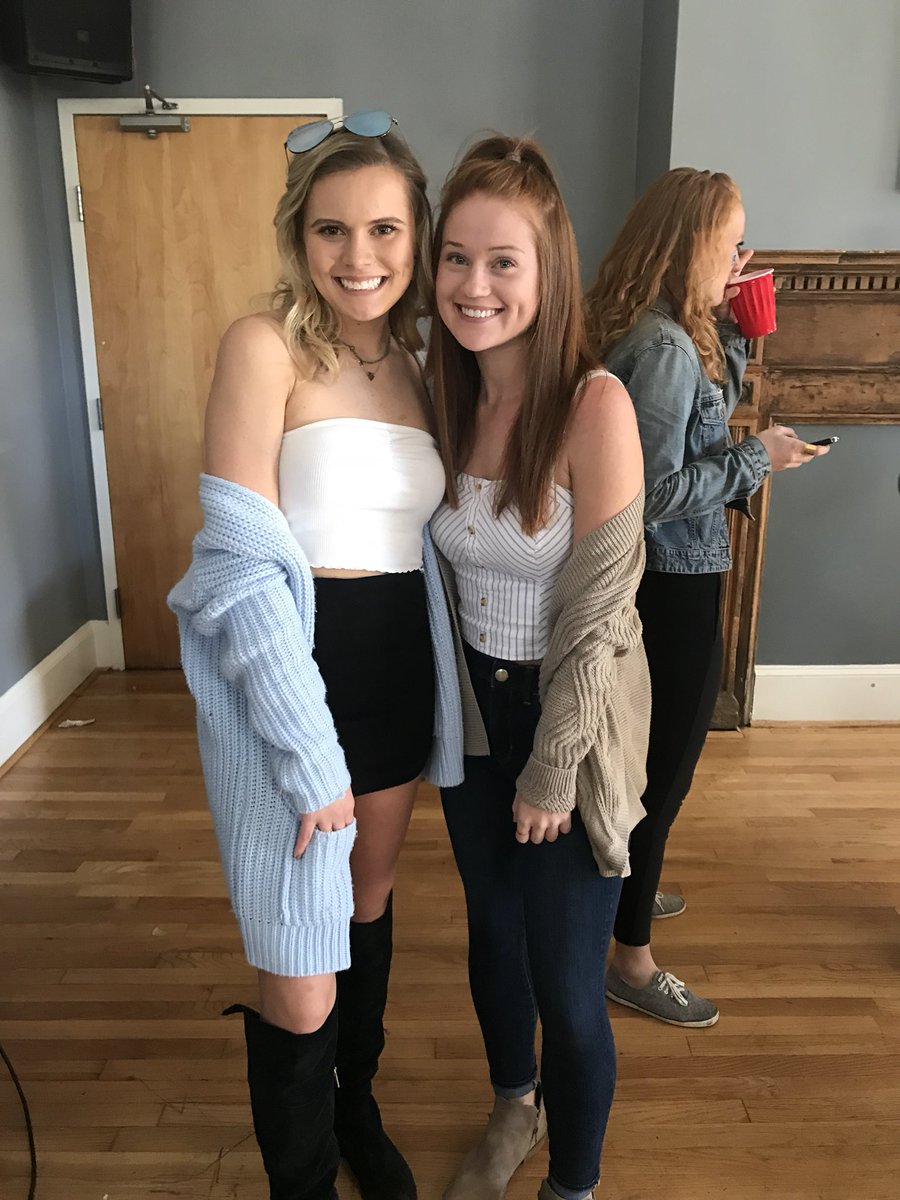 happy bday tatum!! i hope you have the best day love you 💟💟💟