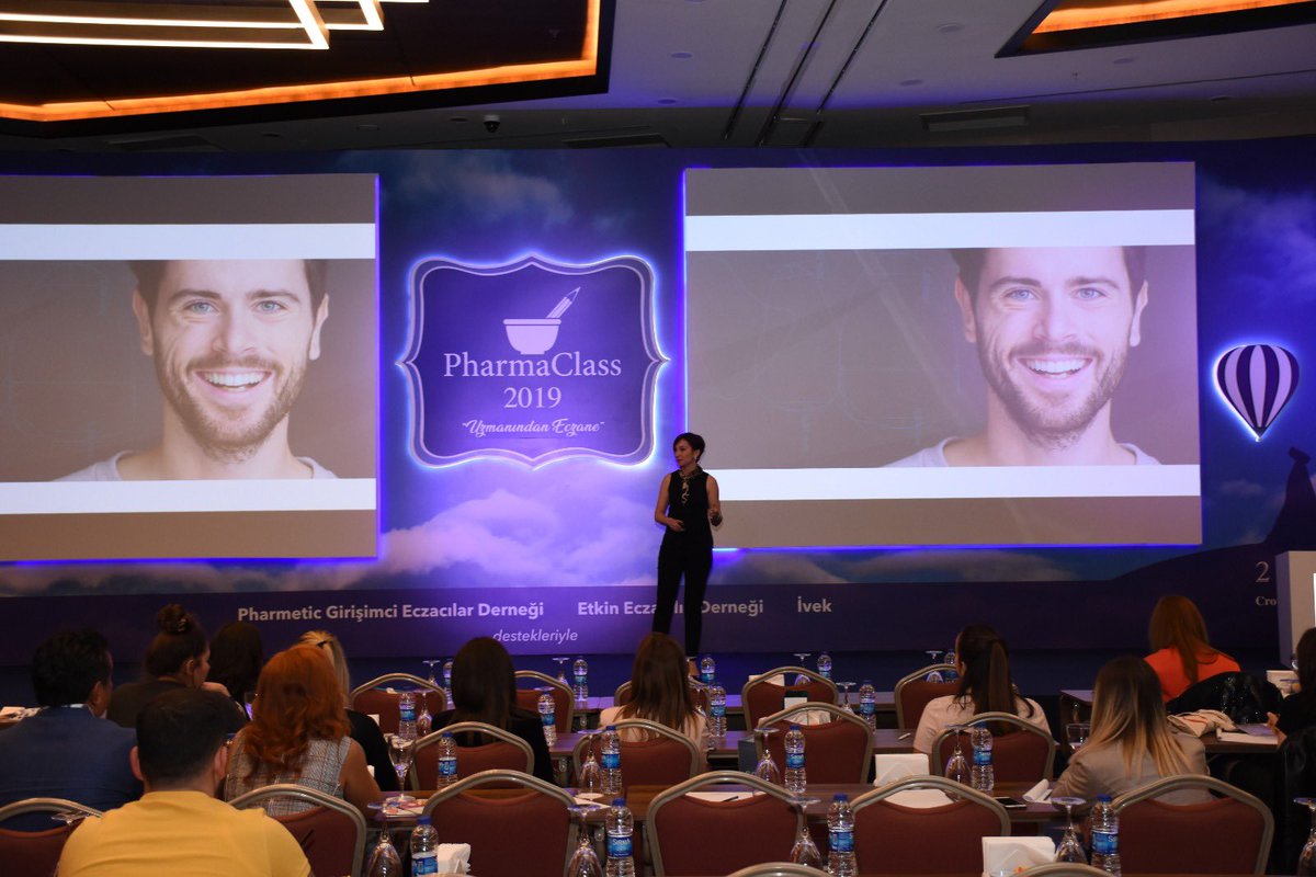 class_pharma's tweet photo. PharmaClass 2019’da Dr. Öğr. Üyesi Serpil Melek Altan Köran’ın  ‘Ağız ve diş sağlığında değişimi yakalamak’ konuşmasından kareler.  @smak3434 @eczacibasitoplulugu

#pharmaclass2019 #uzmanındaneczane #eczane #eczacılık #serbesteczacılık #eczacibasitoplulugu #uydusempozyum https://t.co/8aPMTJbECp
