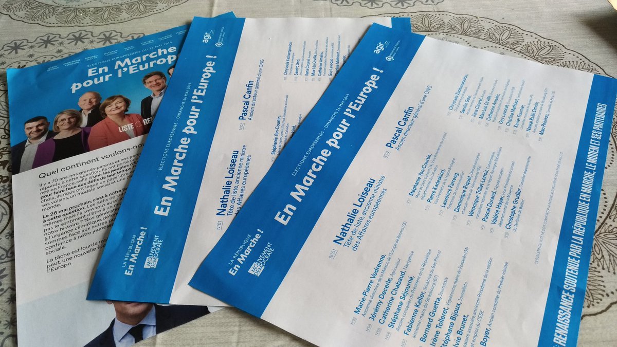 Almondyne's tweet photo. Allez...comme pour les présidentielles, le parti #macroniste des @enmarchefr m'a rajouté un exemplaire en double de leur propagande de plus que les autres pour les #Européennes2019 ...Si on crie à la simple erreur, je n'y croirai pas...#bandederelou #jenevoteraipaspourvous https://t.co/jsLTm4d0S5