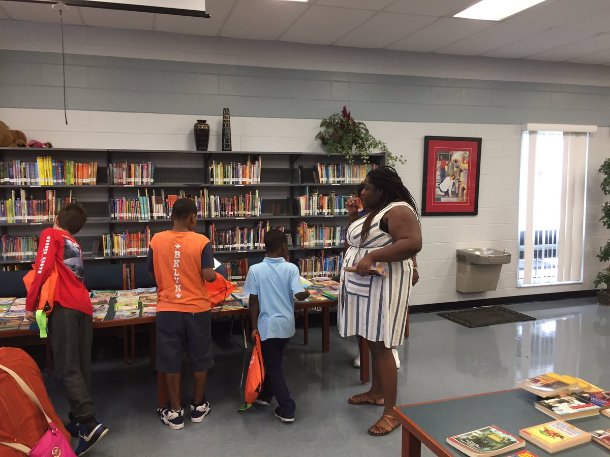 Oak Park ES tweet media