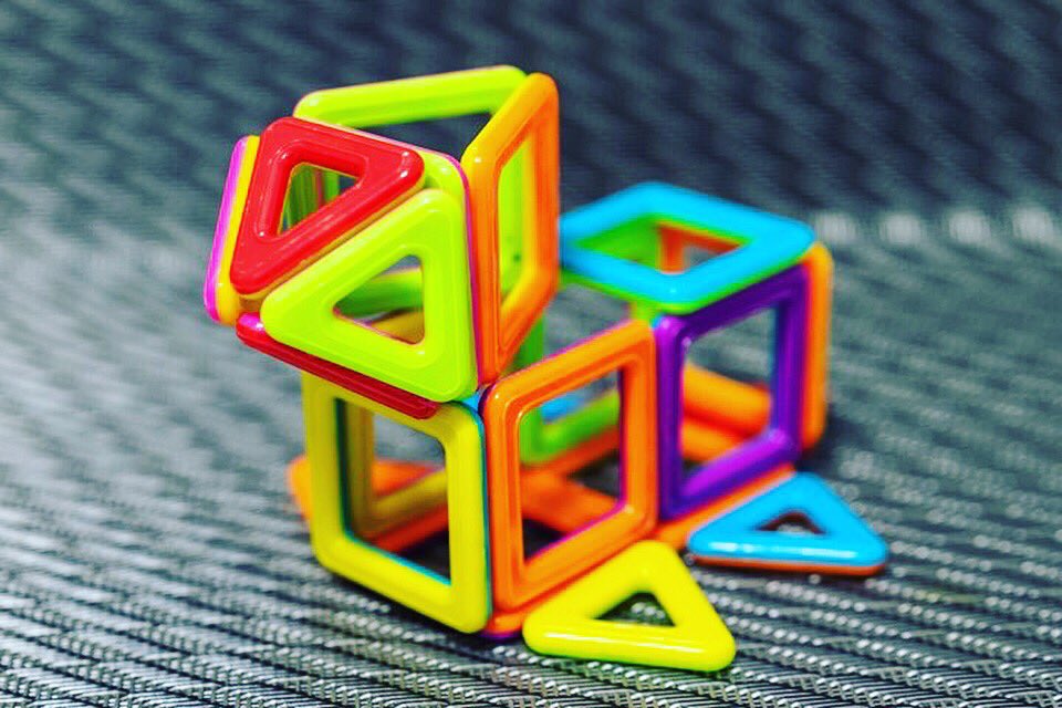 The most fun and educational gift for kids! 
amazon.com/Nat-Pat-Magnet…
#NatPat #magneticbuildingblocks #toys #children #creative #building #magnetictoys #develop #architecturaldesign #newtoys #birthdaygift #party #happykids #present #inteligent3Dbuildingblocks #rainbowcolours