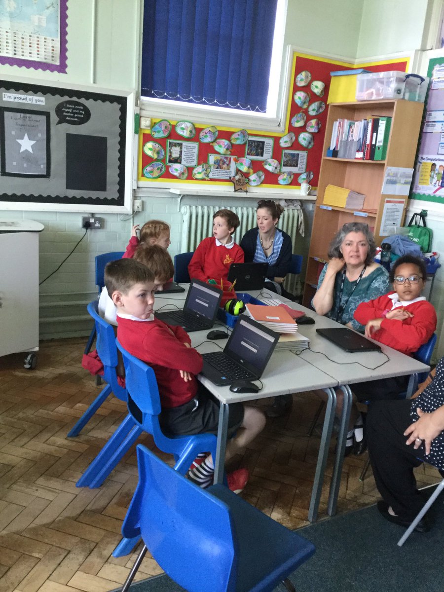 MrReevesKemp's tweet image. This morning, we held a chromebook inspire session in Fossgate. The children had the chance to show off their skills and demonstrate to their parents, all of the amazing things we use technology for. #inspire #techforlearning