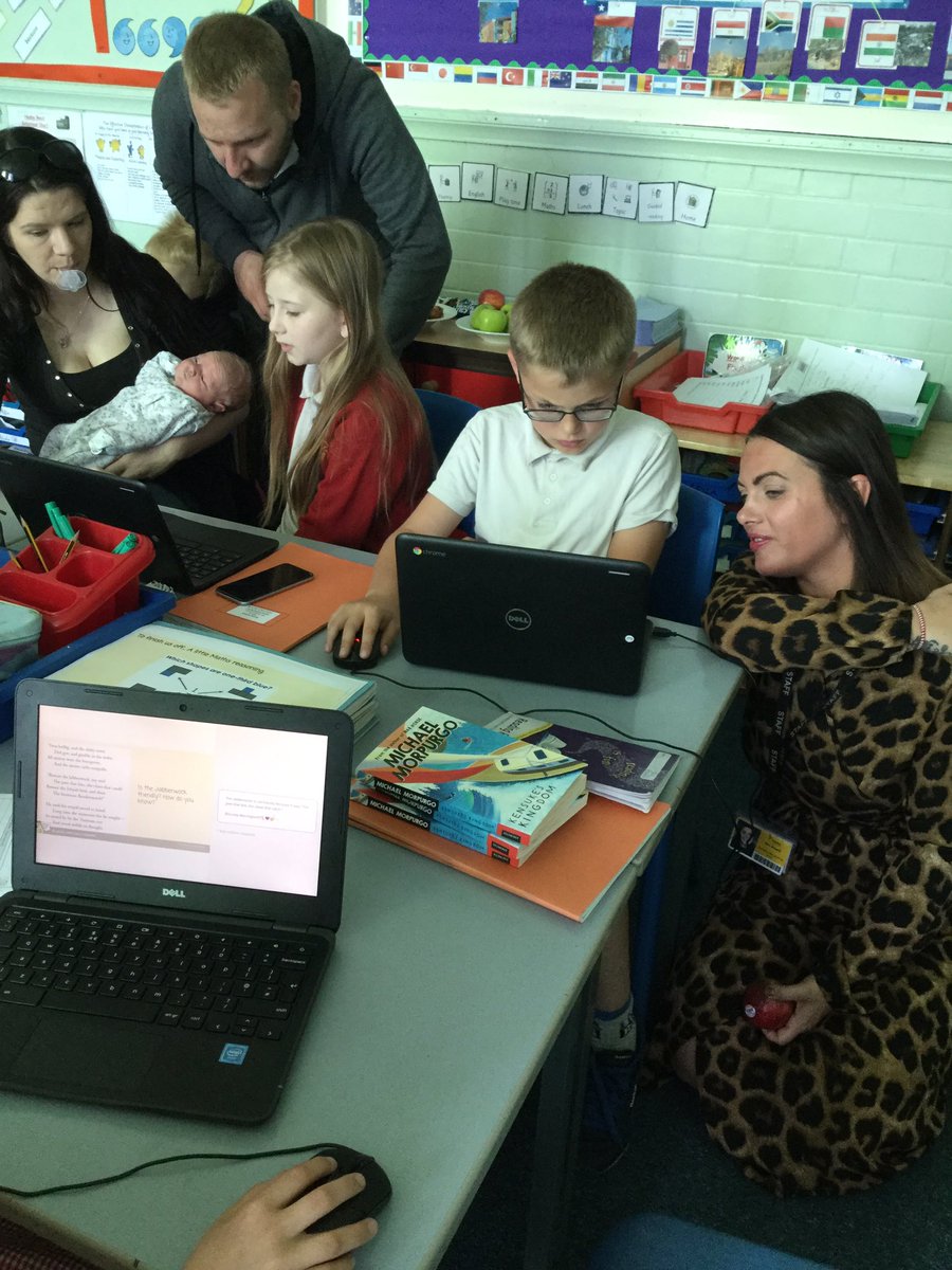 MrReevesKemp's tweet image. This morning, we held a chromebook inspire session in Fossgate. The children had the chance to show off their skills and demonstrate to their parents, all of the amazing things we use technology for. #inspire #techforlearning