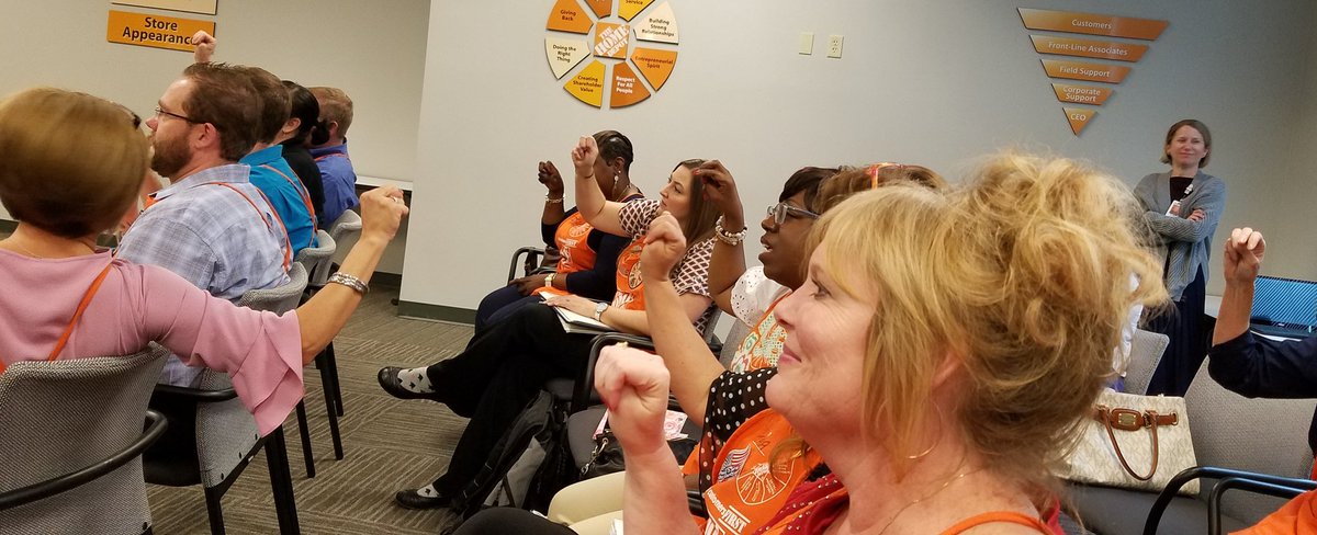MsKathyASDS555's tweet photo. [Tap/expand/slide] #Triplenickel ASM Artis and others at #deaftraining. We were learning the ASL alphabet. Artis looks intense😂! Awesome time of learning! Thanks @patriciaberrio8 #doingmorethanexpected #mindopenmouthclosed #diversityinclusion https://t.co/ae9dB4LKYv