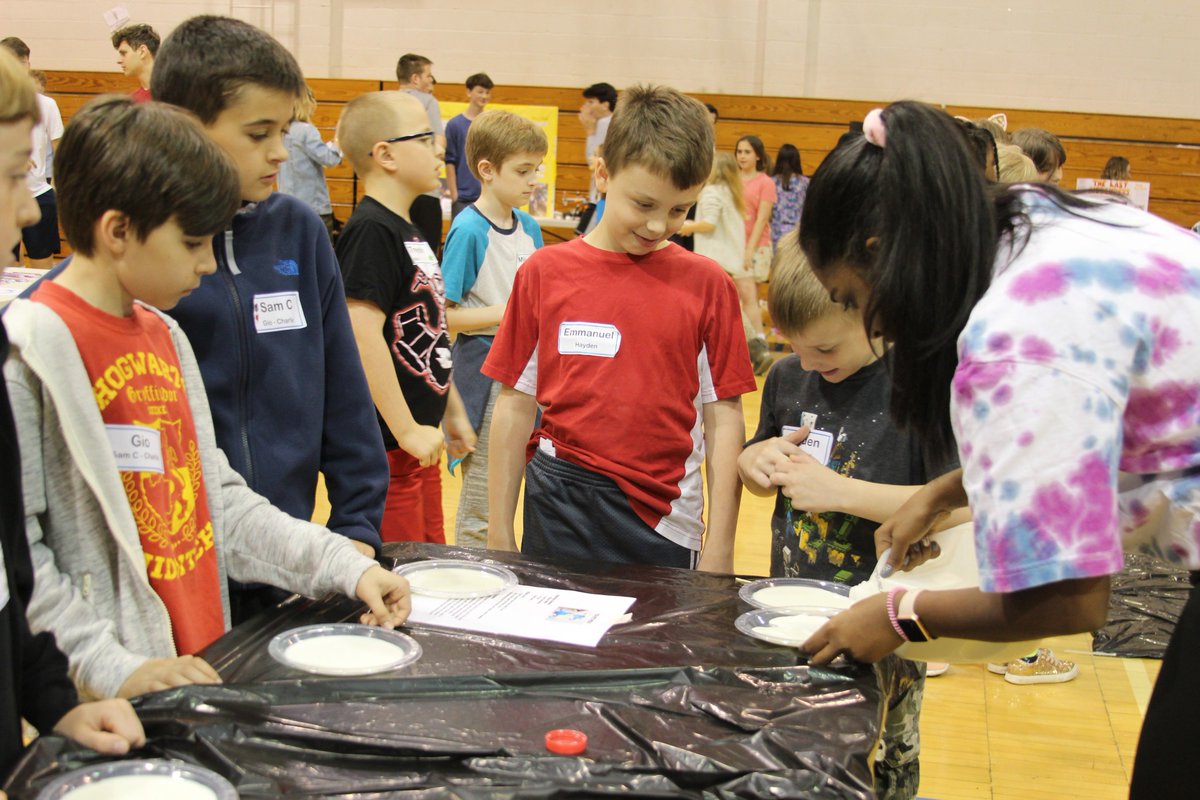 quakervalley's tweet photo. QVHS Students are sharing their STEAM projects with elementary students today as part of #RemakeLearningDays https://t.co/abRqIe6p0Q