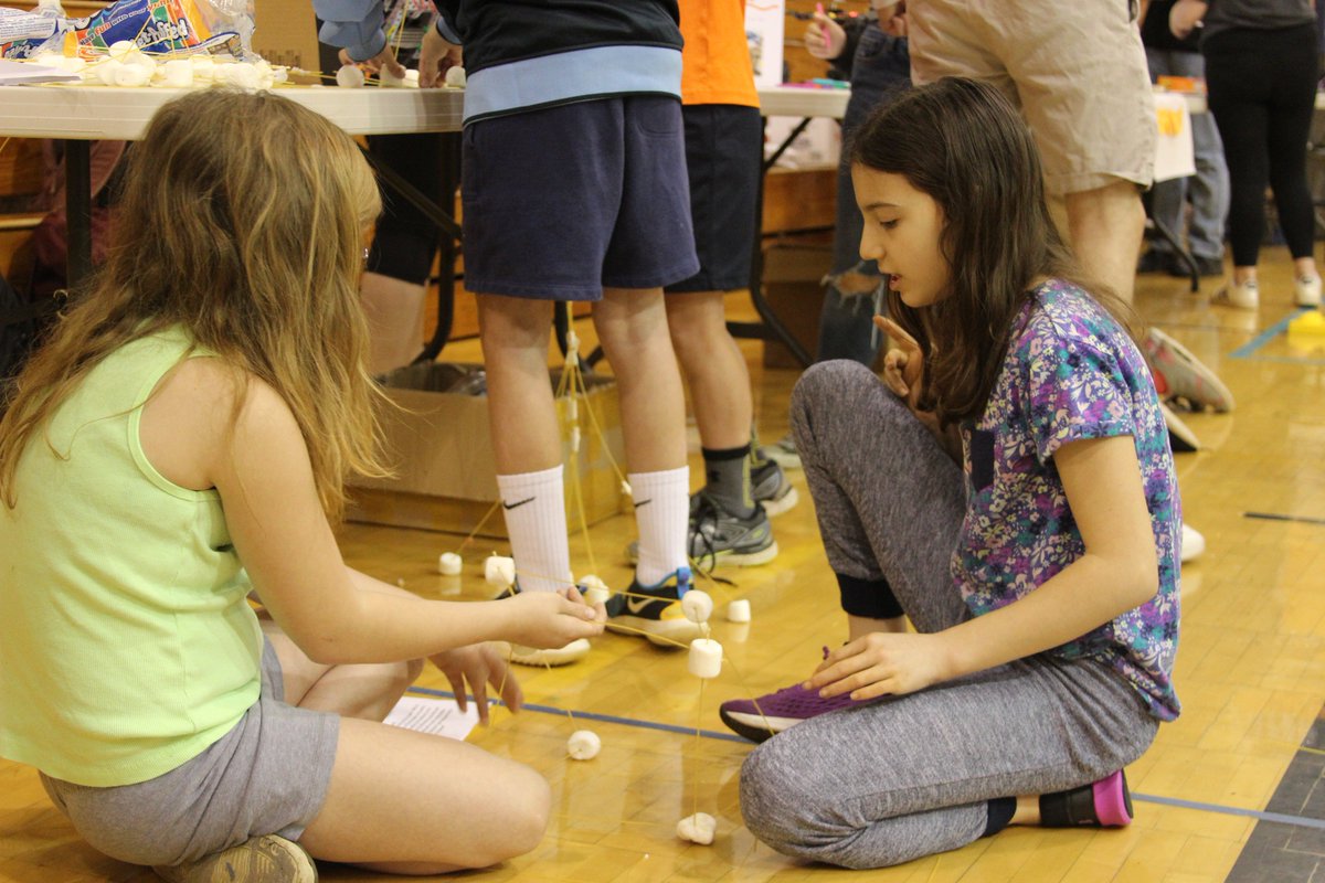 quakervalley's tweet photo. QVHS Students are sharing their STEAM projects with elementary students today as part of #RemakeLearningDays https://t.co/abRqIe6p0Q