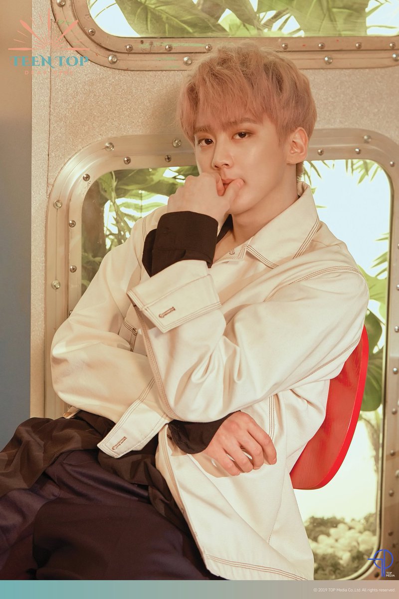 kpopenmexico's tweet photo. [INFO]

TEEN TOP nos comparte más fotos individuales, para su regreso con [DEAR N9NE]

#틴탑 #TEENTOP #DEARN9NE #디어나인 #TEENTOPCOMEBACK
#캡 #CAP #천지 #CHUNJI #니엘 #NIEL @TEEN_TOP https://t.co/c5c37M4Alq