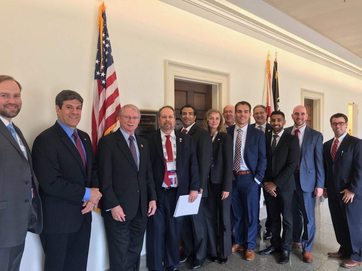 RyanEBaileyMD's tweet photo. Thank you @RepRutherfordFL for your time and your advocacy for our patients and profession! #ACRHillDay2019 #radvocacy #ACR2019 https://t.co/oUlJP52qjV