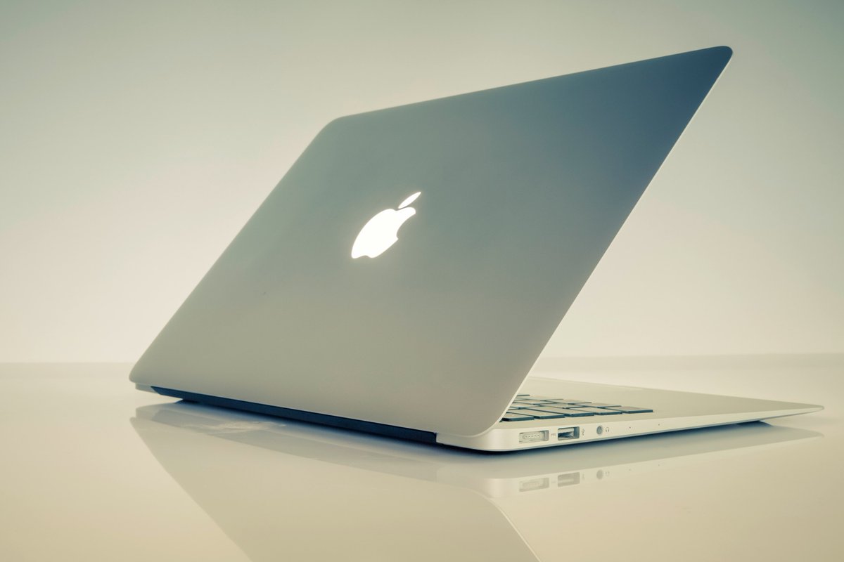 HausfeldGlobal's tweet photo. Supreme Court rules that purchasers of apps can bring an antitrust suit against Apple for overcharges by Irving Scher. Full article: https://t.co/wOKRNsotHy
#CompetitionBulletin #US #SupremeCourt https://t.co/IX5givStrF