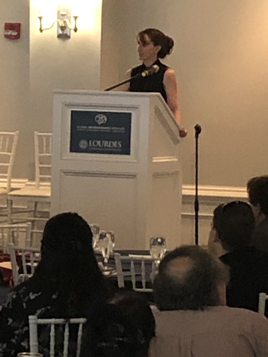 RegBlaberMD's tweet photo. Dr Mandy Bining,@LourdesHealth Neuroscience Chief, leads a discussion on cutting edge therapies for stroke at our Innovations In Neuroscience and Cardiovascular Symposium.  Over 220 docs,APPs, RNs, and EMTs are in attendance. https://t.co/NebPZb54CL