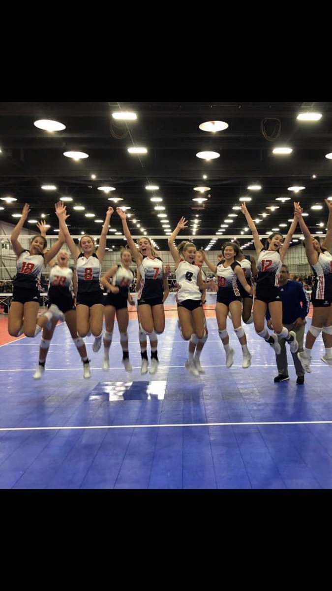 natmyers48's tweet photo. So proud of @shayleemyers She made the USAV A1 Select National Training Program! Way to work hard Shay! @15Premier @Premier_VB @usavolleyball #usavhpprogram https://t.co/u5UKyghESw