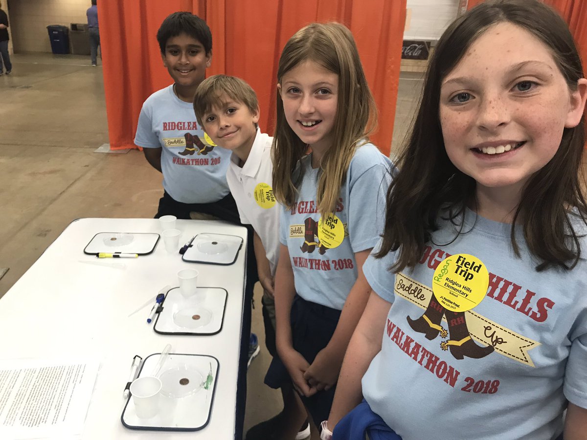 FortWorthISD's tweet photo. Several#FWISD fourth graders dive into the aquatic world during #ForWorth’s Waterama! Fun activity stations show students what creatures live in water, and where water comes from, where it goes, why it’s needed and how to be respectful of it. https://t.co/AXqtAniXKA