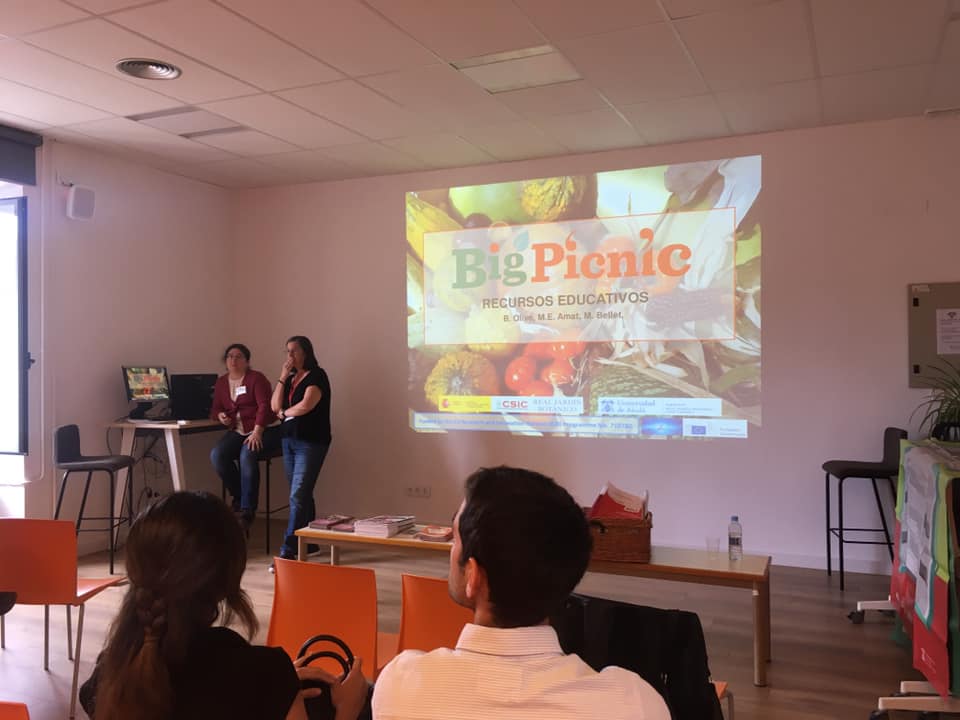 Presentación de la cesta educativa itinerante BigPicnic en el CRIF Las Acacias. Una iniciativa para que el reto de la Seguridad Alimentaria llegue a las aulas. Estará disponible para el próximo curso escolar. Pregúntanos! 😃 <a href="/CRIFAcacias/">CRIF Las Acacias</a> <a href="/RJBOTANICO/">REAL JARDÍN BOTÁNICO</a> @botanicoalcala