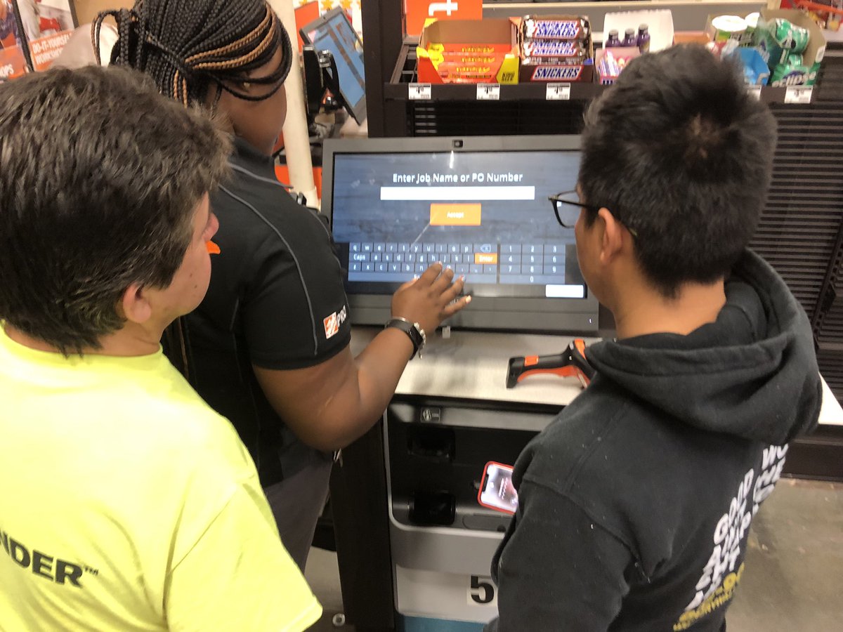 timbehr98's tweet photo. @Latoya_behr making sure her pro customers get everything they need and know how to work their ProXtra number at the register. Great service and customer experience for #HD980 pros! @marcusmccollum @MattKeatinghd @BehrGuy0910 @DawnOsorio @deshell1957 https://t.co/9DU8MZspCu