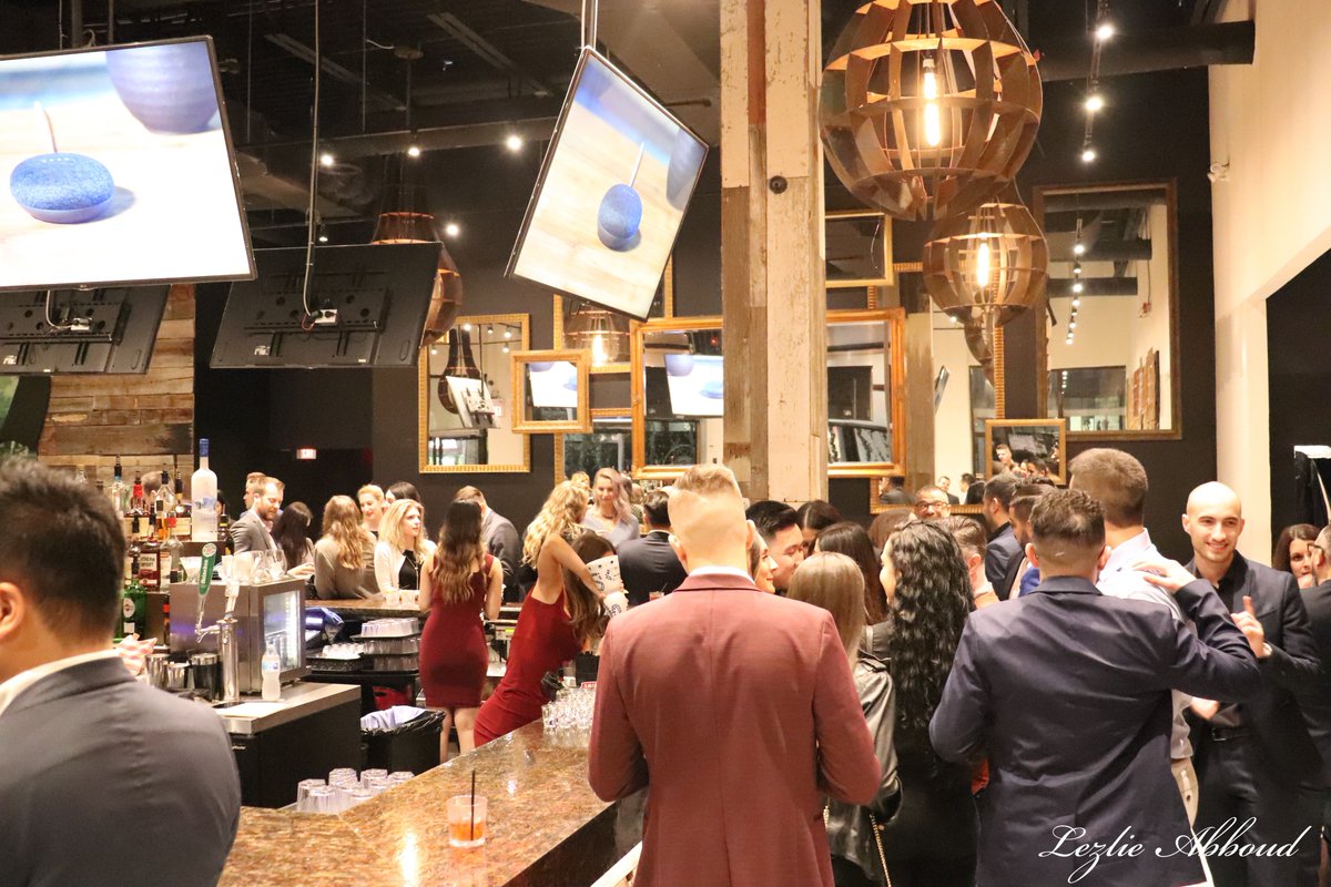 YIPToronto's tweet photo. Thank you to everyone who attended our 2019 Spring Social! This was a great turnout despite the weather... and cleared up just in time to enjoy the patio later in the evening.

Thank you to all of our team, members and partners who continue making all of this possible!

#YIPT https://t.co/eUUhcbhosT