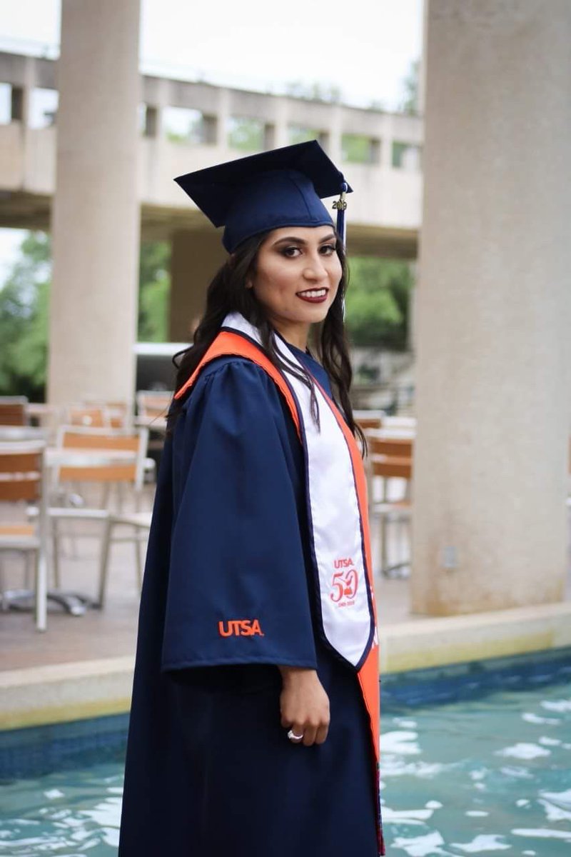 UtsaBiology's tweet photo. Today we'd like to feature Ms. Susan Almazaon, BS in Biology, class of 2019. A big thanks to @beanandcheesinsatx for the pictures. And CONGRATS Susan on graduating!
#utsa #utsabiology #utsa2019 #utsa2019graduation #utsagraduation #roadrunners2019 https://t.co/41Bw3gYvwp