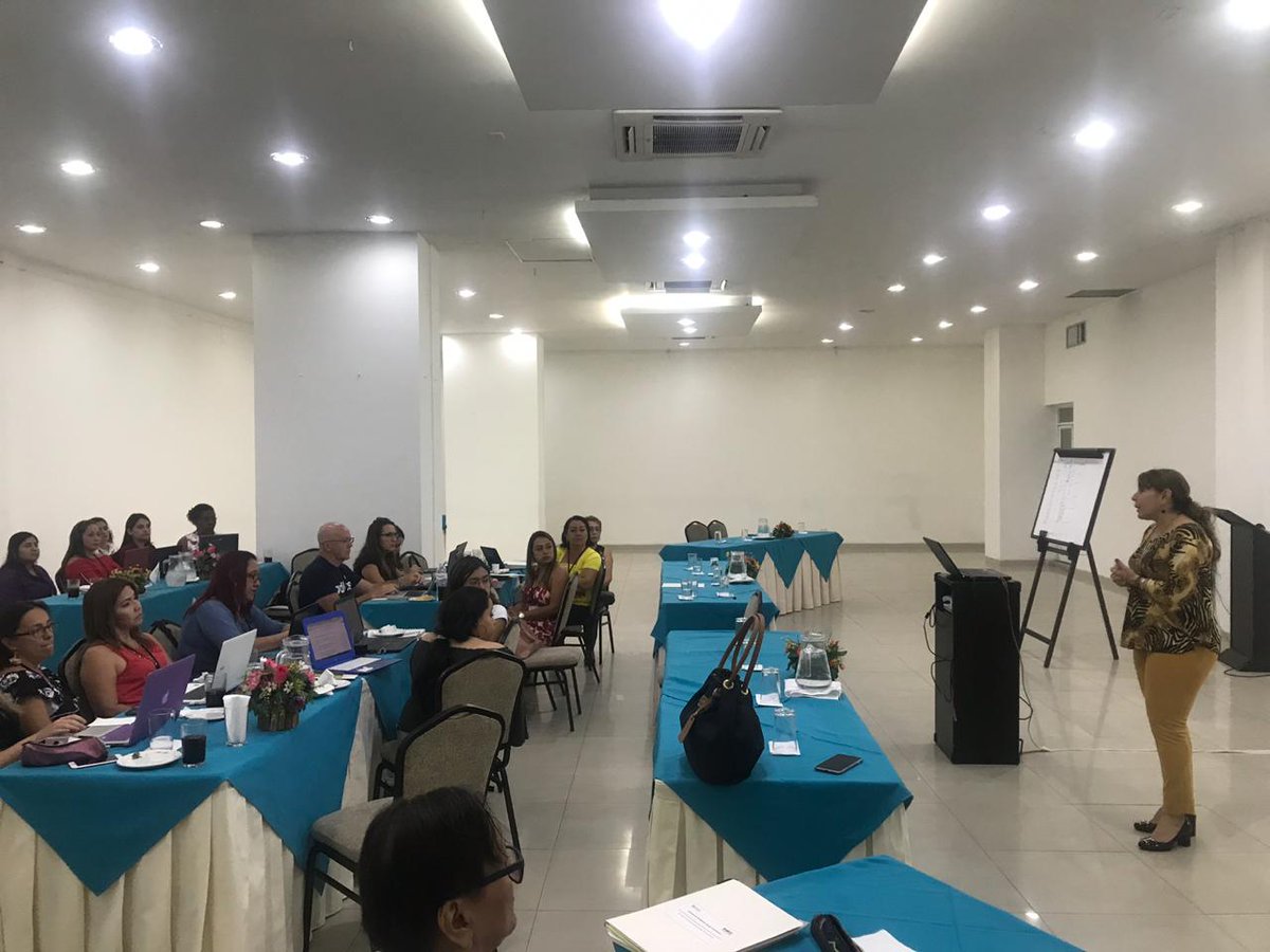 NorteTic's tweet photo. La Secretaria TIC del Departamento Marina Lozano Ropero hace apertura oficial del proceso de formación al Equipo de profesionales que se encargará de ejecutar el proyecto de Bilingüismo en el Departamento Norte de Santander. https://t.co/NpXNnqai3Y