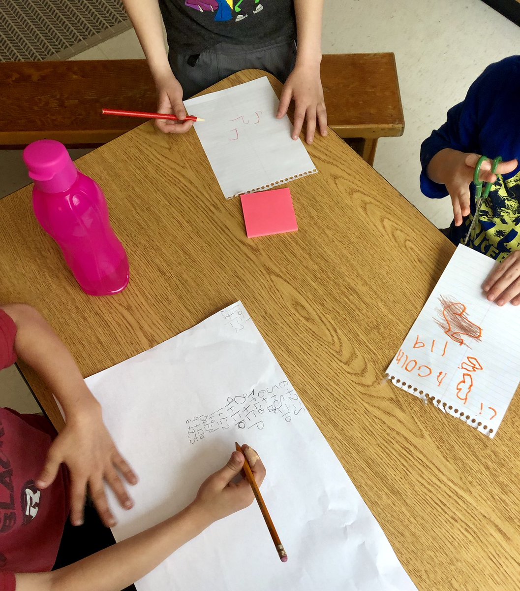 stsKinder's tweet photo. Working together on our writing #thisishowwesel #voicesofmchugh #buildingrelationships @heatherteacher2 @McHughEduCentre https://t.co/dOisL4K8sZ