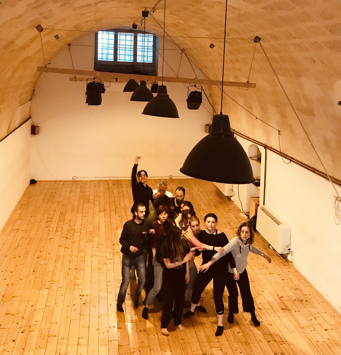 Ripresa delle coreografie di #CorpoCittadino, il laboratorio curato dal danzatore e coreografo #DanieleNinarello, che faranno parte di #MateraCittàAperta, il progetto coprodotto con la Fondazione #Matera2019, in programma dal 30 Settembre al 6 Ottobre.