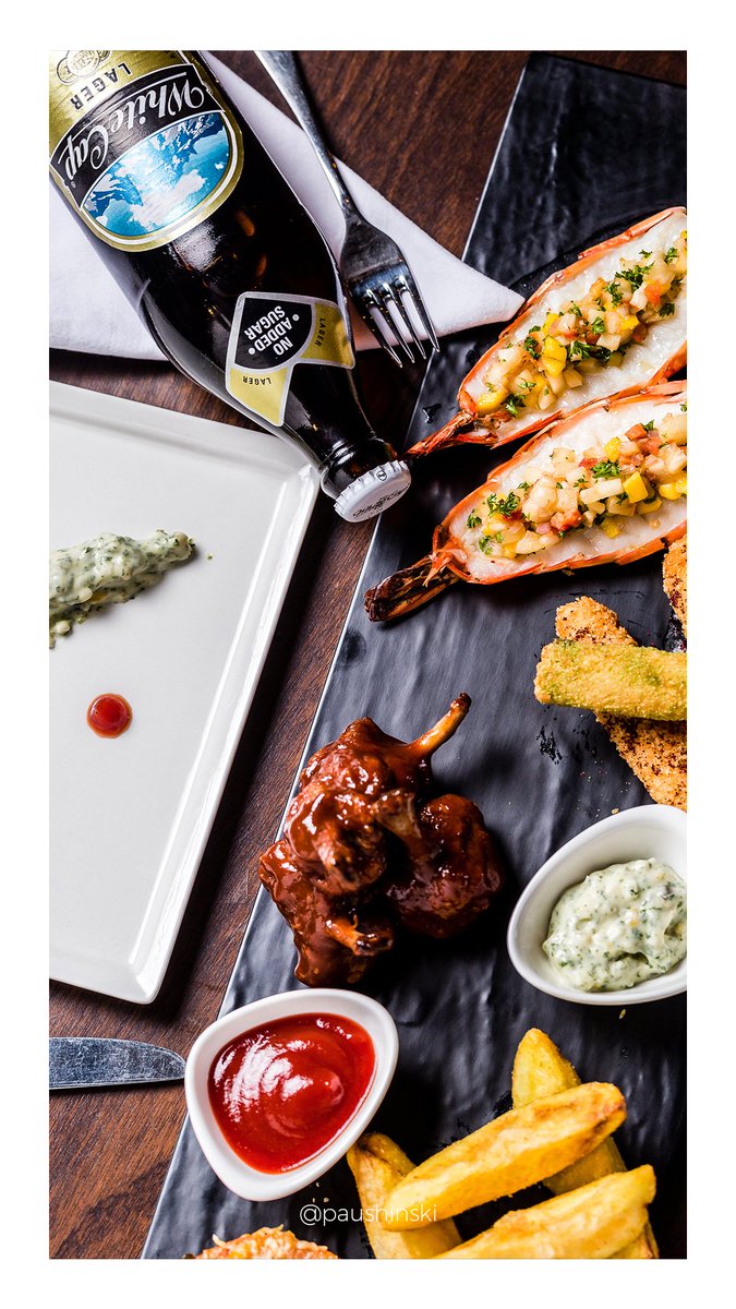 paushinski's tweet photo. Ata nisiwasumbue sana. Nilikuwa tu ninawauluzaaaa, 'Mko?'
#WhiteCap
#BigBrunch
#HappyHour
#PlatterForTwo
#TheWhiteCapBigBrunch https://t.co/bLth9Hu8x4